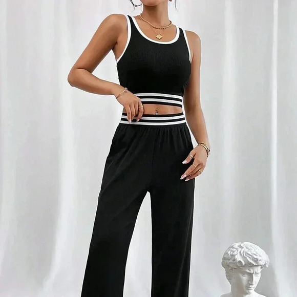 Black Casual Women's Contrast Binding Crop Tank Top & Pants - Picture 4 of 6